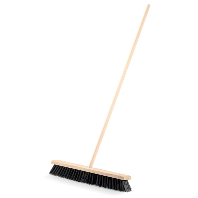 GRINDA  EURO буковая колодка 60см, шлифованный черенок из берёзы 120см (d22мм) щетина 70мм, 5-рядная, уличная щётка с черенком {39251-600}