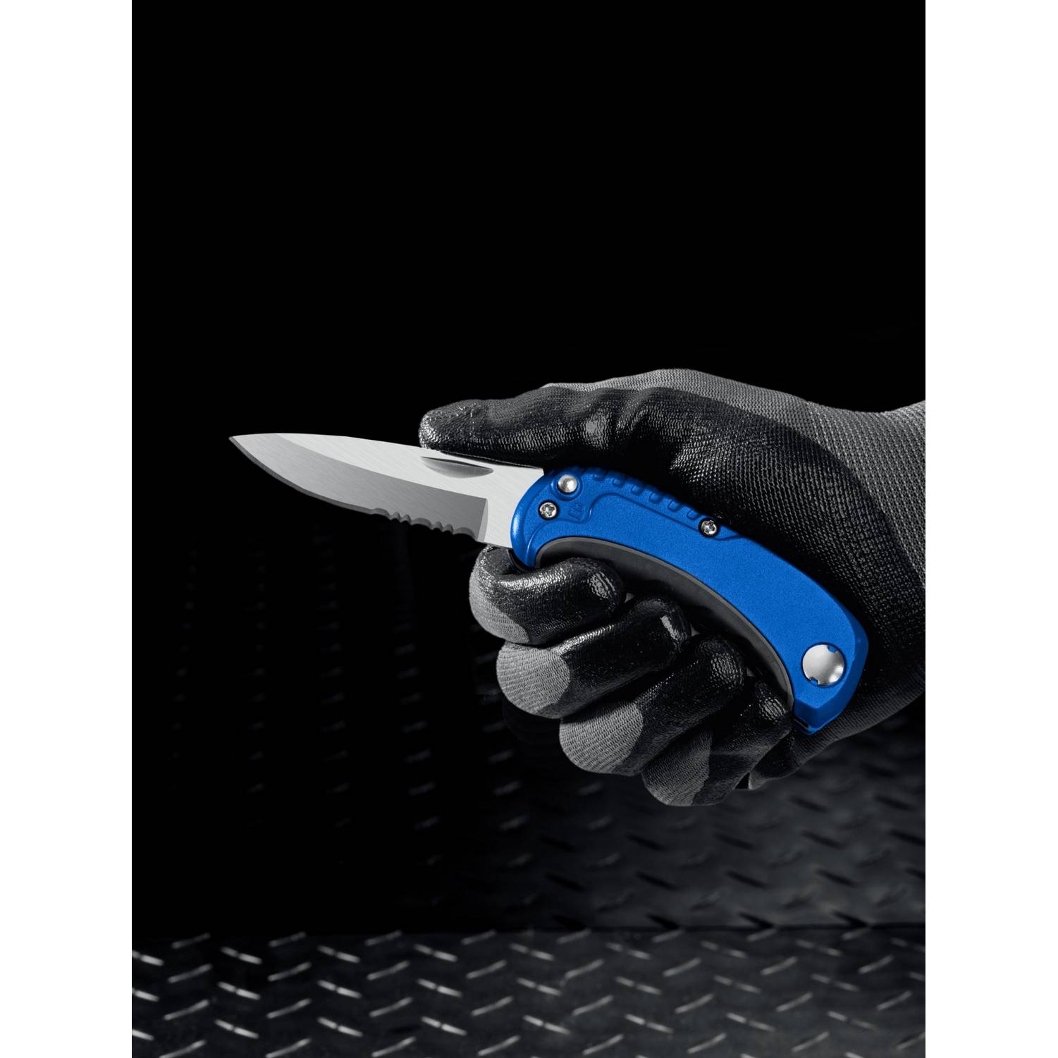 ЗУБР  Компакт-2-А24, технический, универсальный складной нож 2-в-1 с трапециевидным лезвием  (09227)