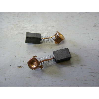 Щетка графитовая (пара) 7.9х4.8х10.8 {U503-720-037-W}