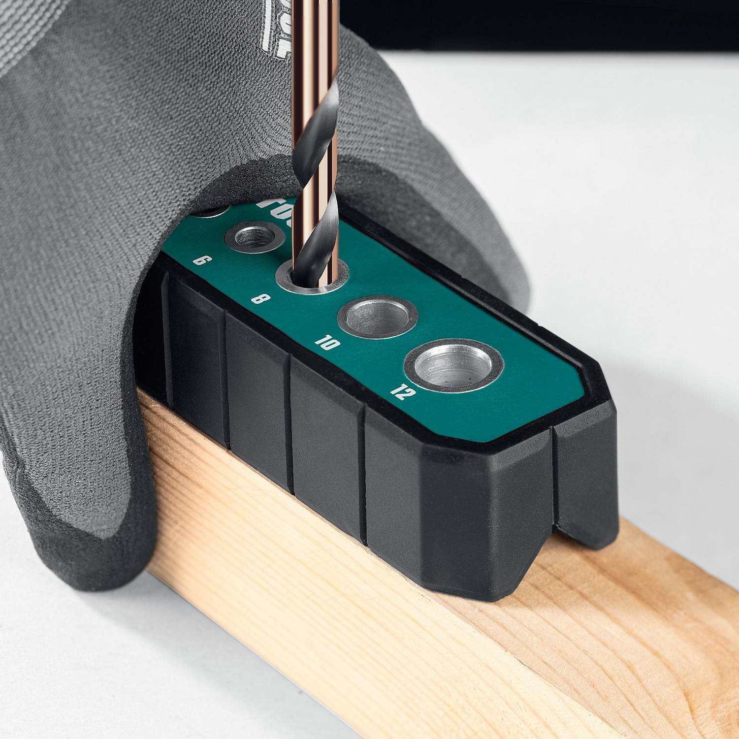 KRAFTOOL  Woodsniper 121, 6 отверстий 4 - 12 мм, кондуктор для сверления под углом 45° и 90°  (30073)