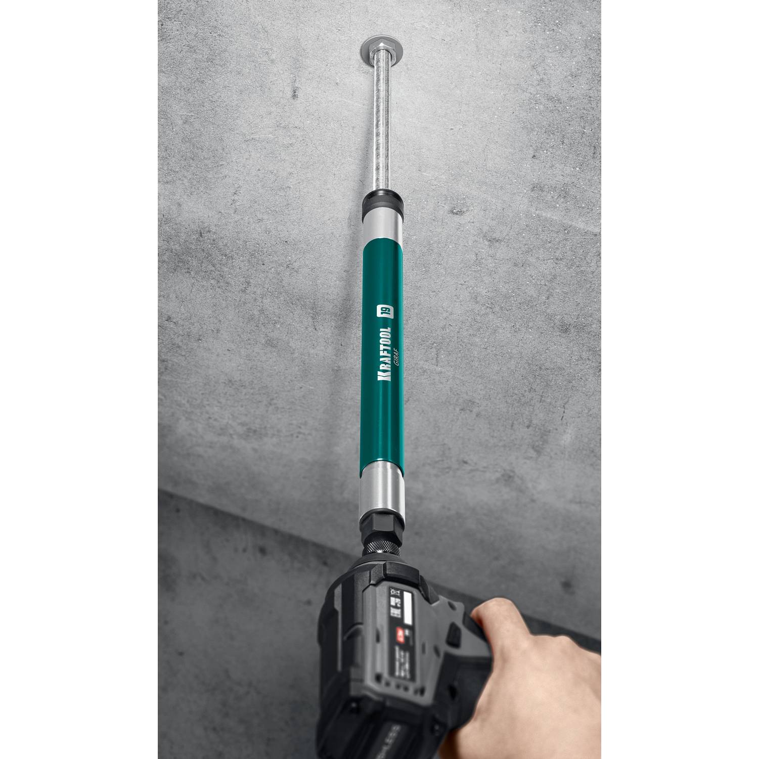 KRAFTOOL  GIRAF, 17 мм (М10), 585 мм, экстрадлинная ударная бита с торцовой головкой {26198-17}