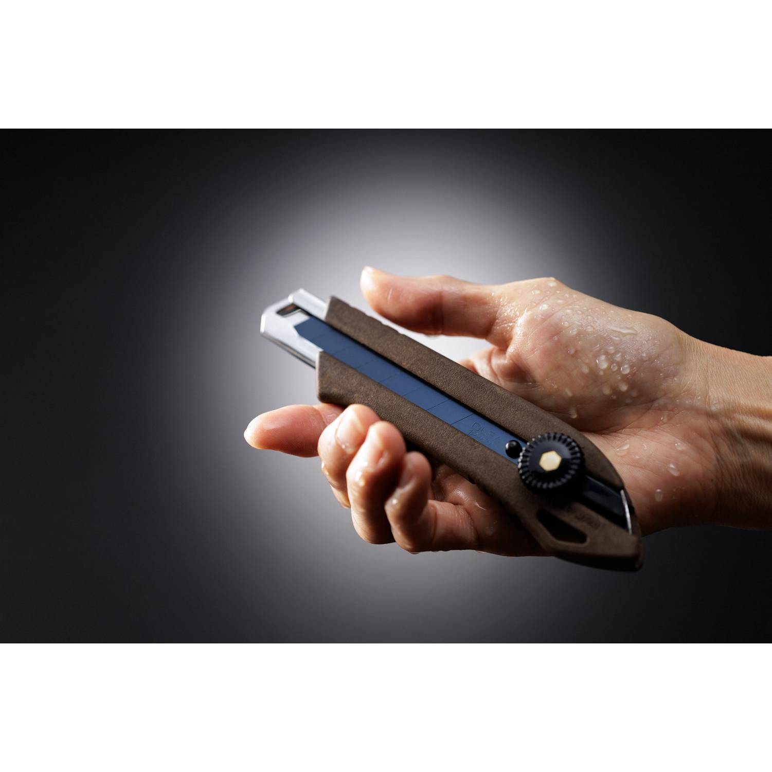 OLFA  WOOD-PP Models 18 мм, с сегментированным лезвием, нож  {OL-WD-L}