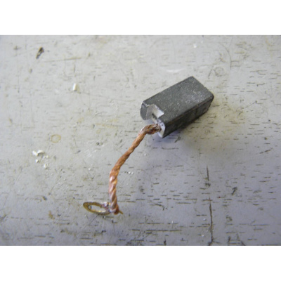 Щетка графитовая (пара) 10x6.5x15 {U503-140-040-W}