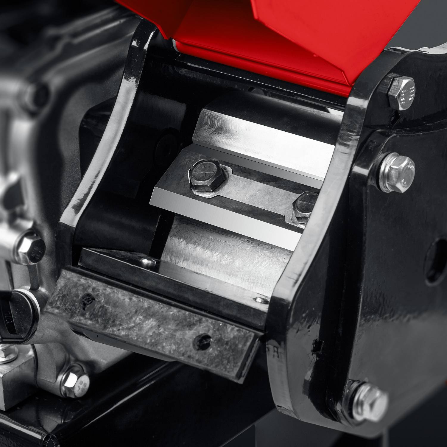 ЗУБР  50 мм, бензиновый садовый измельчитель  (БИС-50)