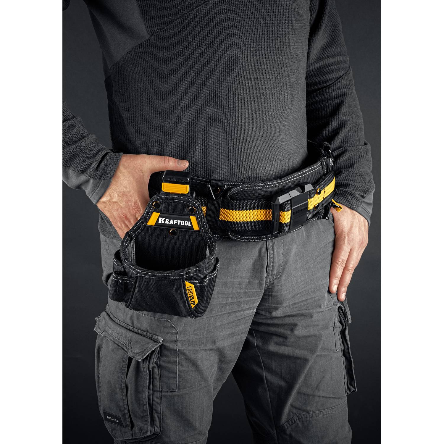 KRAFTOOL  KP-5 с быстросъёмным креплением FastClip, 5 карманов и петель, 150 х 190 мм, поясная сумка {38778}